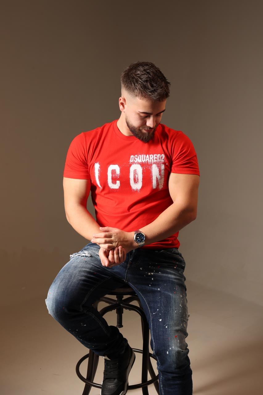 T-SHIRT E KUQE ME DETAJE LUKSOZE