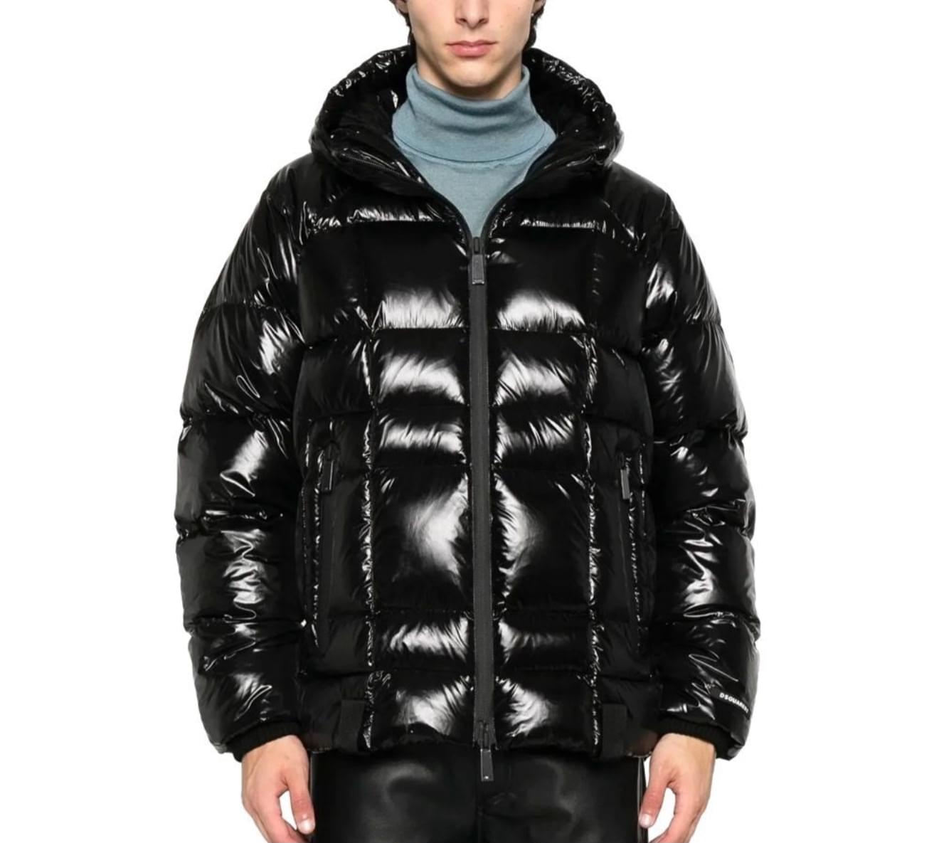 XHUP DSQUARED2 MODERN ME DETAJE MINIMALISTE DHE ME SHKELQIM