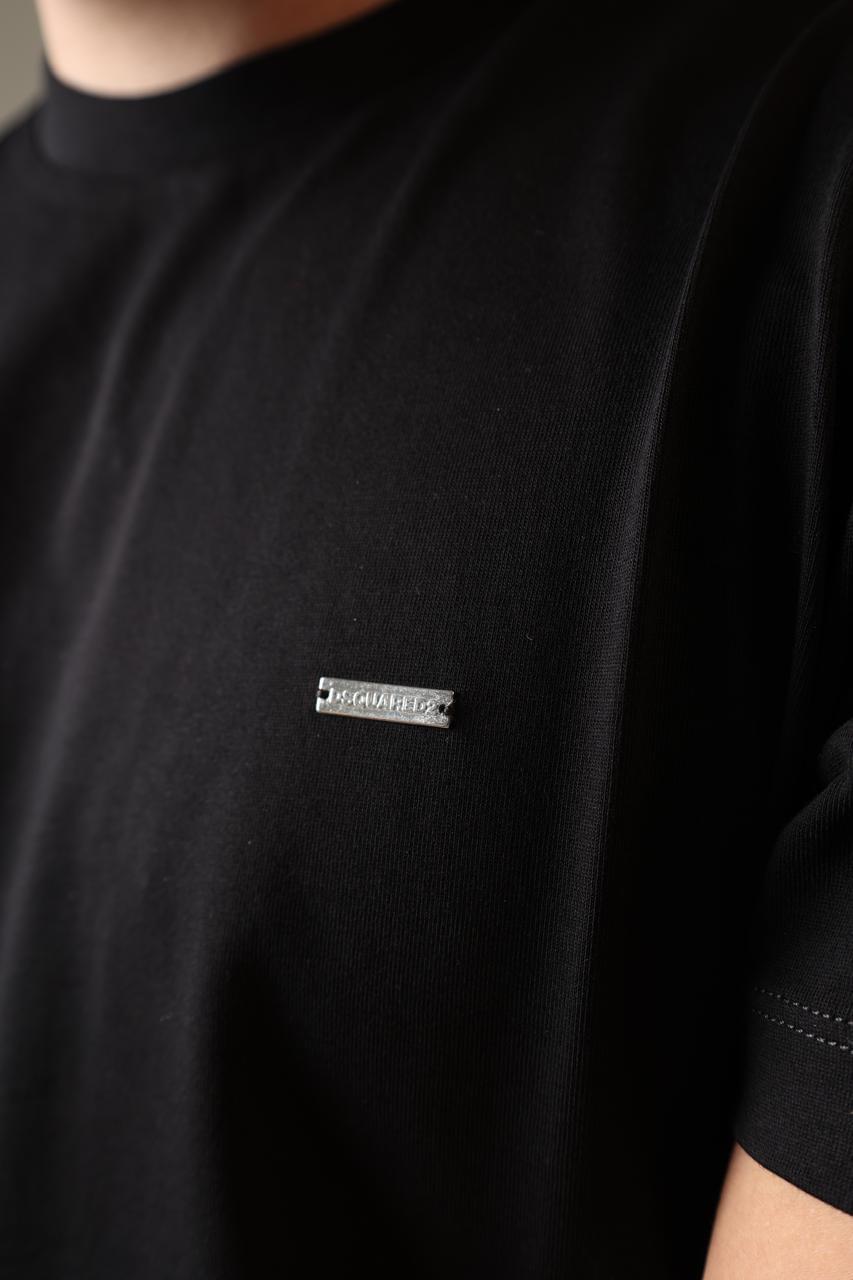 T-SHIRT E ZEZE ME DETAJE MINIMALISTE - Image 2