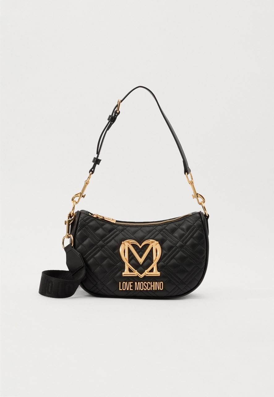 CANTA MOSCHINO NDERTHURUR MES TE ZEZES ME DETAJE GOLD DHE KLASIKES ME SPORTIVEN - Image 2